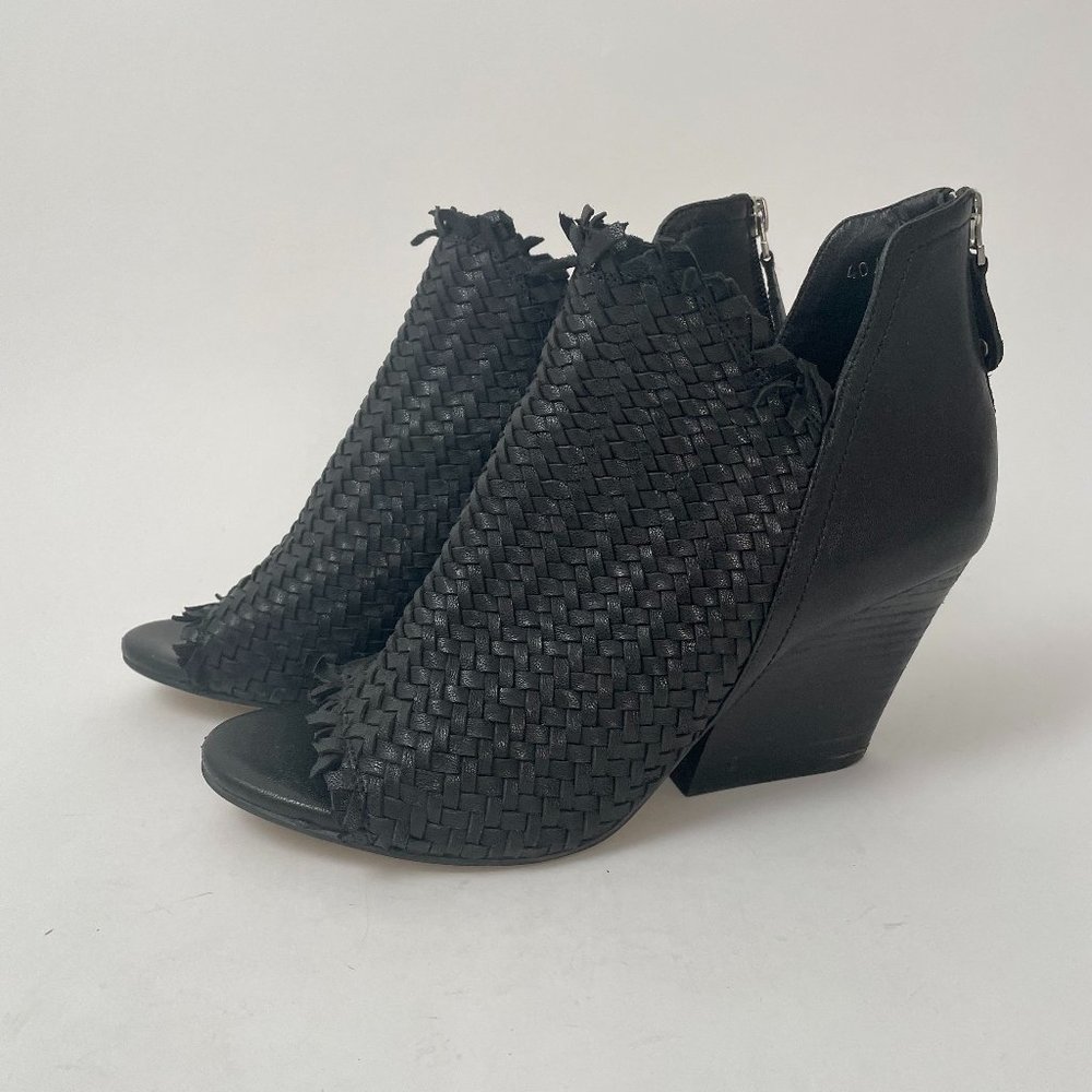 Elvio Zanon Black Leather Woven Peeptoe Wedges, Size 40 (9.5)